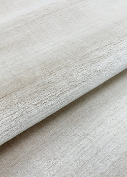 NATURAL SILK HANDLOOM SOLID 6MM PILE NATURAL WHITE